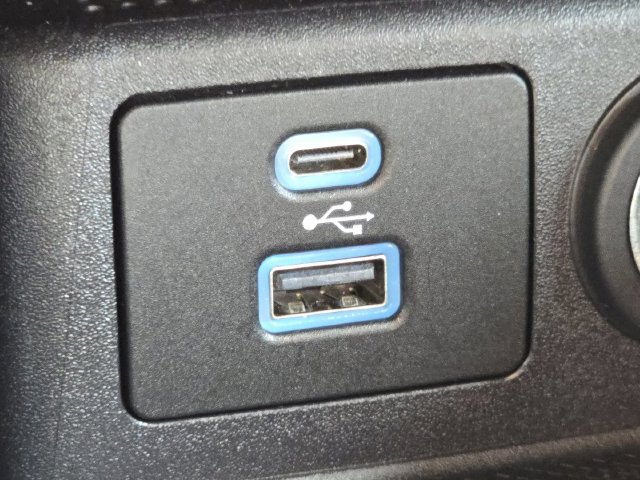 Certified 2023 Ford Escape ST-Line w/ Tech Pack #1 FWD image 31