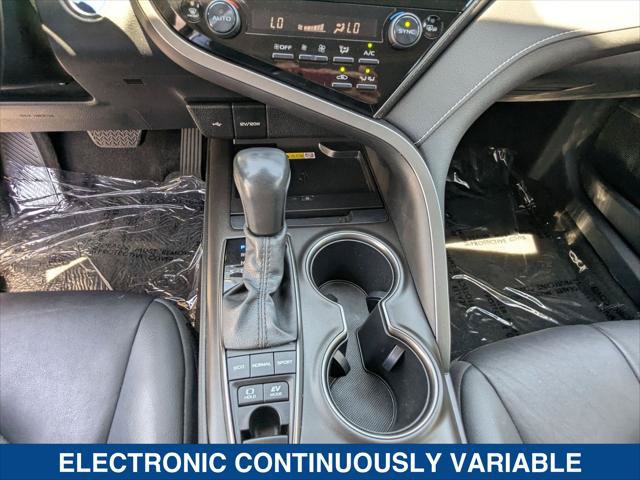 Used 2022 Toyota Camry XSE w/ Navigation Upgrade Package FWD image 19