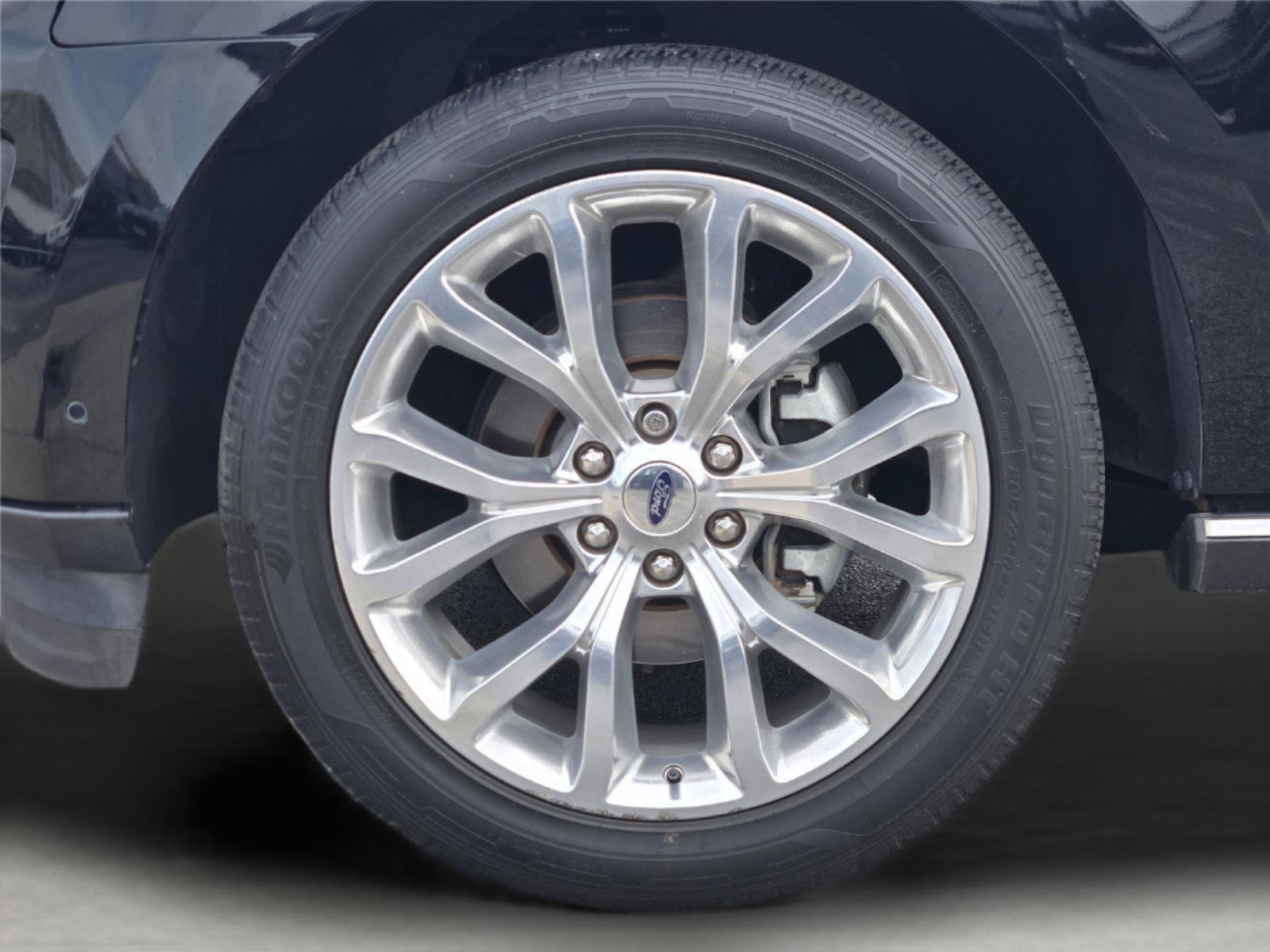 Certified 2018 Ford Expedition Limited w/ Equipment Group 302A AWD/4WD image 9