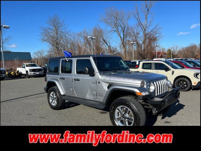Used 2018 Jeep Wrangler Unlimited Sahara w/ Dual Top Group AWD/4WD image 5
