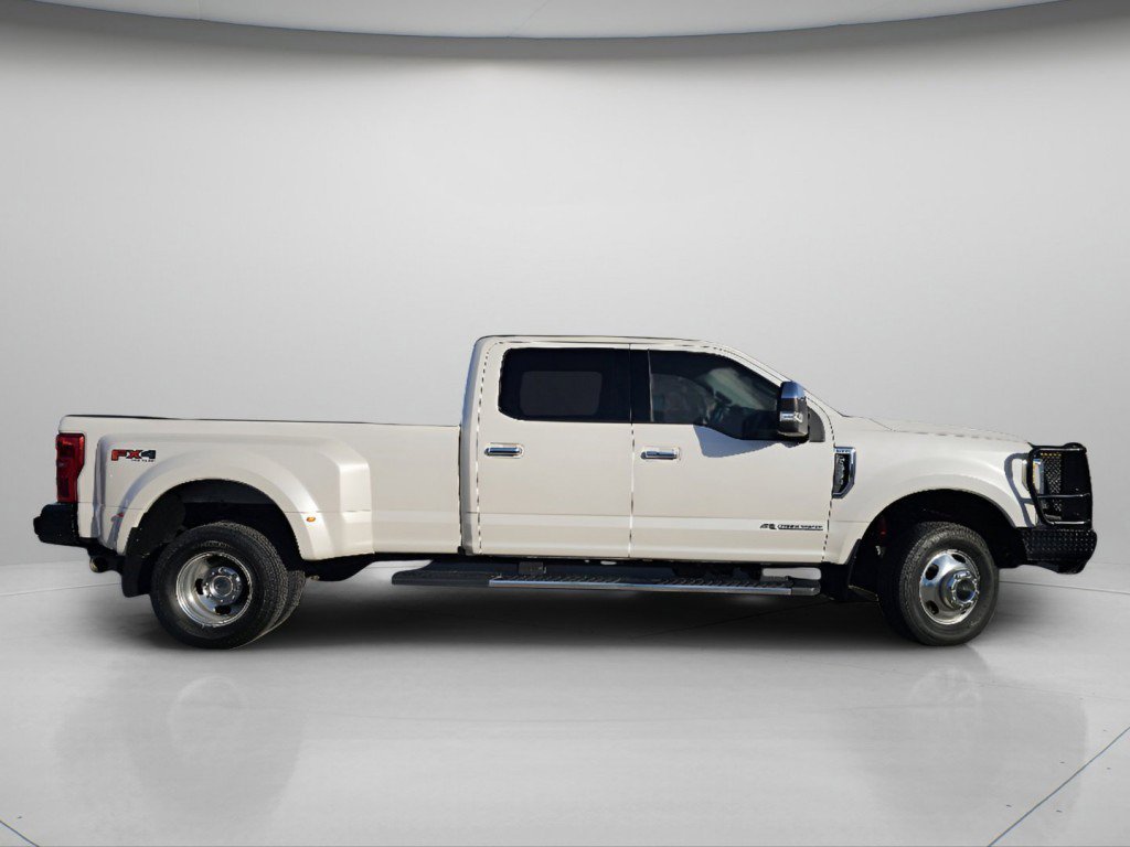 Certified 2017 Ford F350 Lariat w/ Lariat Ultimate Package image 28