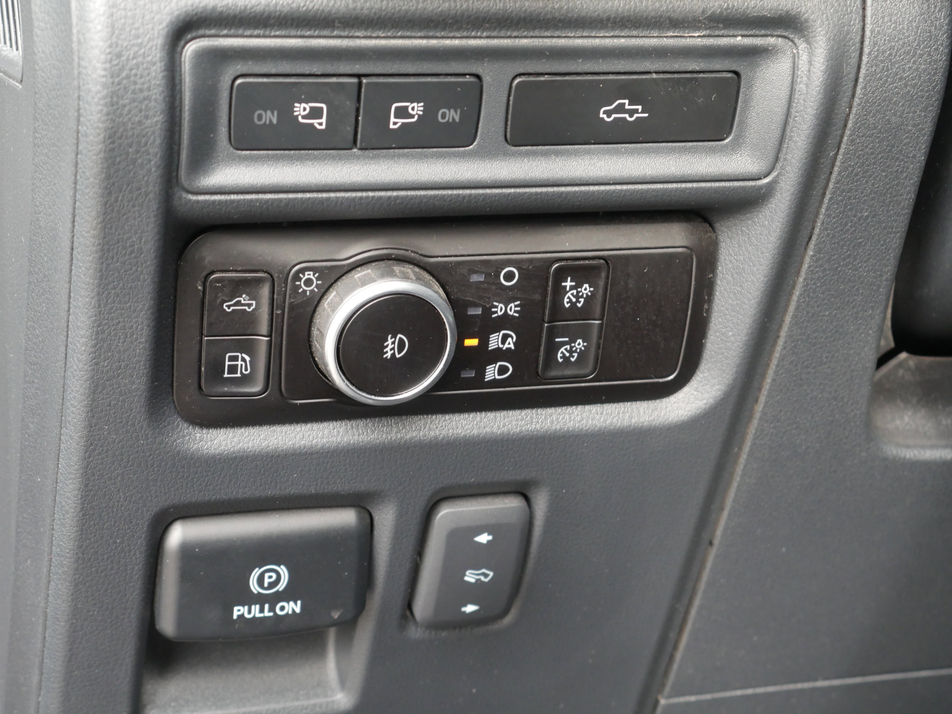 Certified 2023 Ford F150 Lariat w/ Equipment Group 502A High image 12