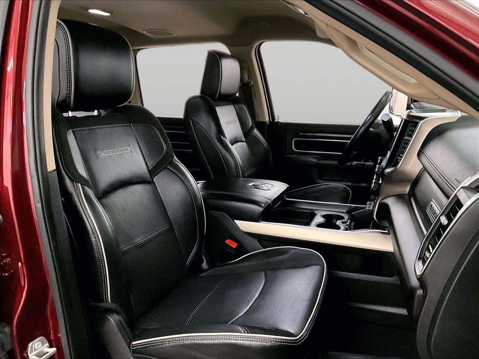 Used 2022 RAM 3500 Laramie image 7