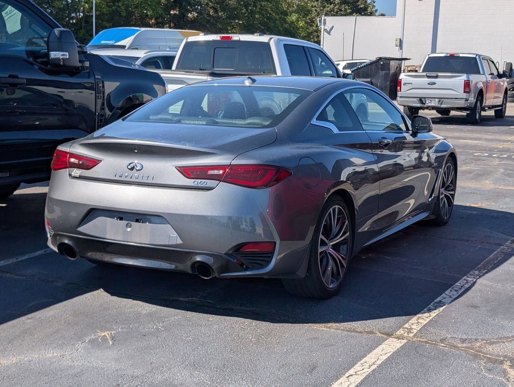 Used 2018 INFINITI Q60 3.0t Luxe RWD image 3