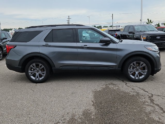 Certified 2026 Ford Explorer Active w/ Active Comfort Package AWD/4WD image 6