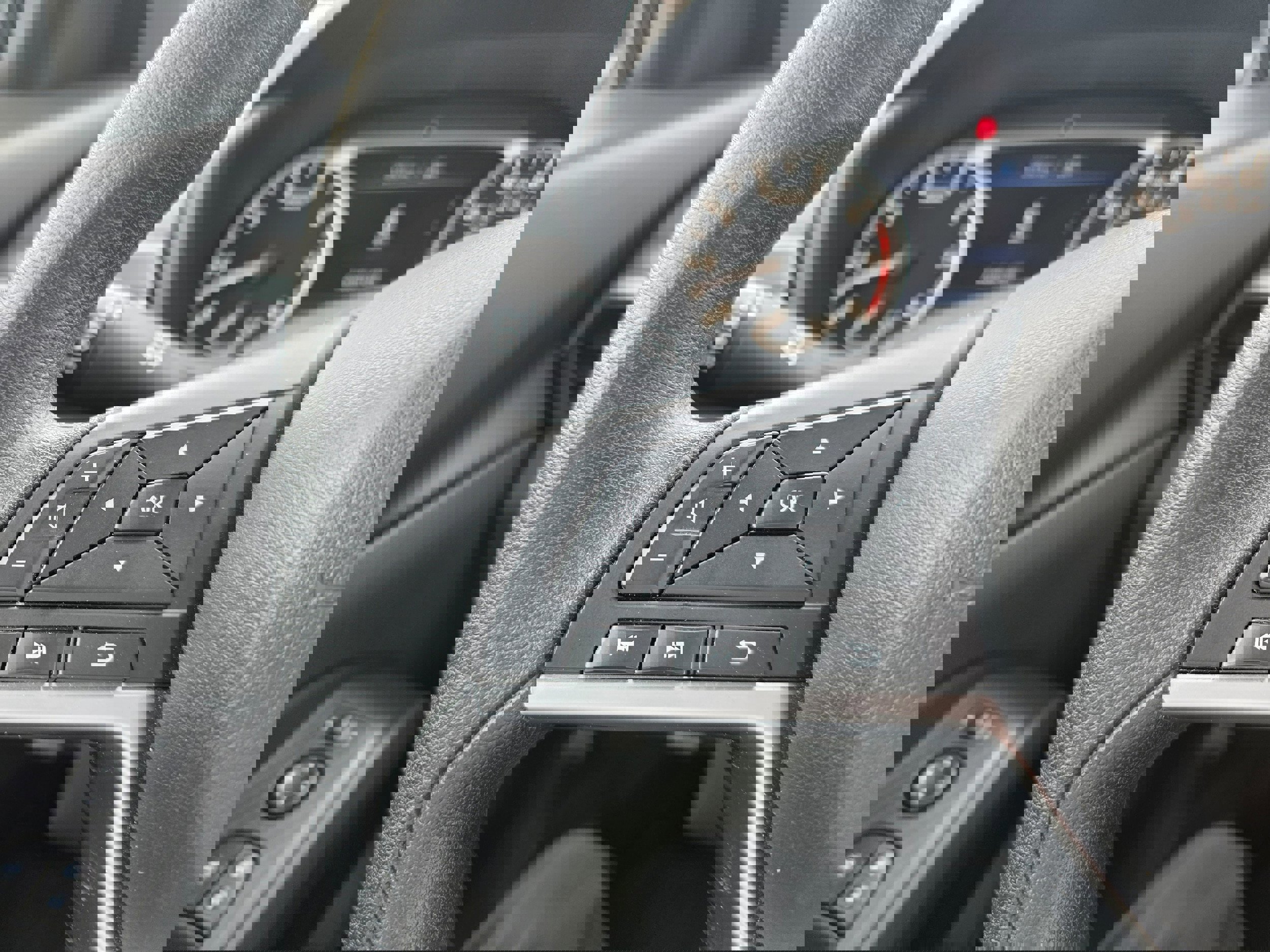 Used 2024 Nissan Altima 2.5 SV image 15