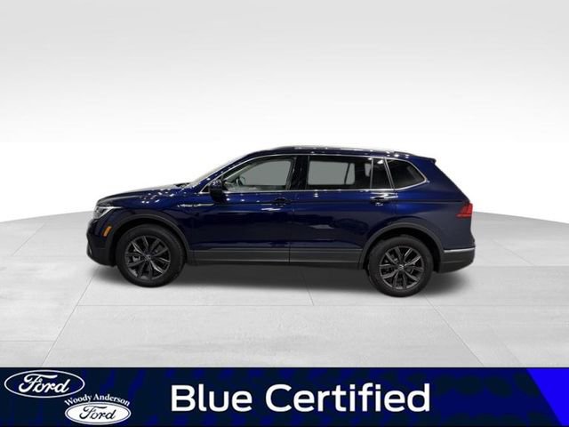 Used 2023 Volkswagen Tiguan SE image 2
