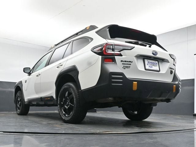 Used 2022 Subaru Outback Wilderness AWD/4WD image 31