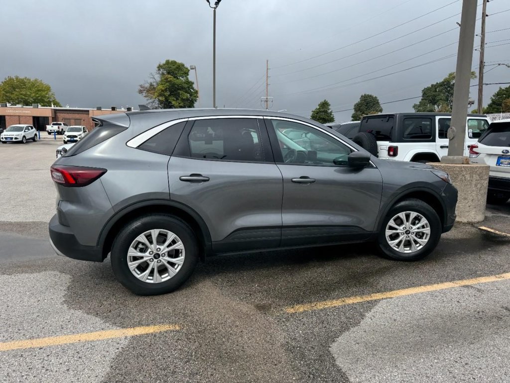 Certified 2023 Ford Escape Active AWD/4WD image 4