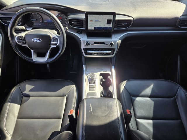 Certified 2022 Ford Explorer XLT w/ Equipment Group 202A image 25