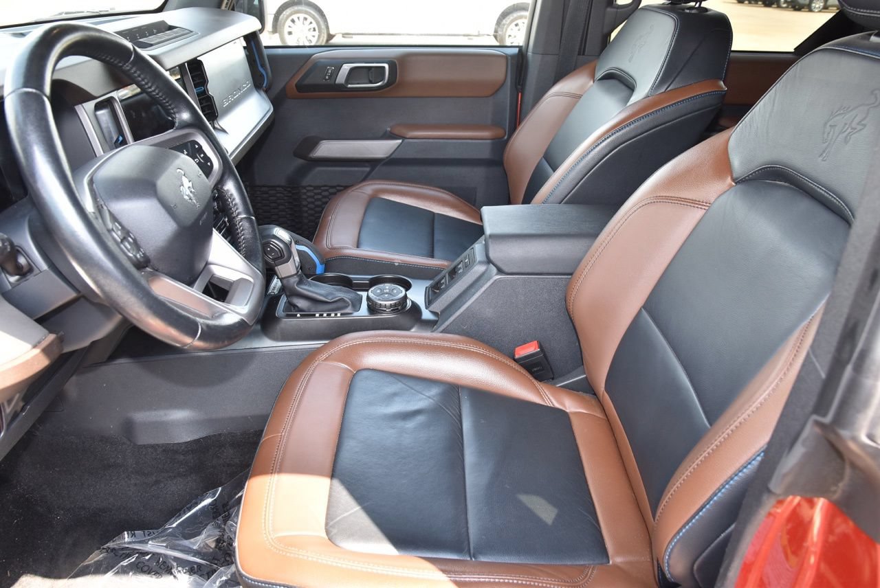 Certified 2023 Ford Bronco Outer Banks w/ Sasquatch Package AWD/4WD image 11