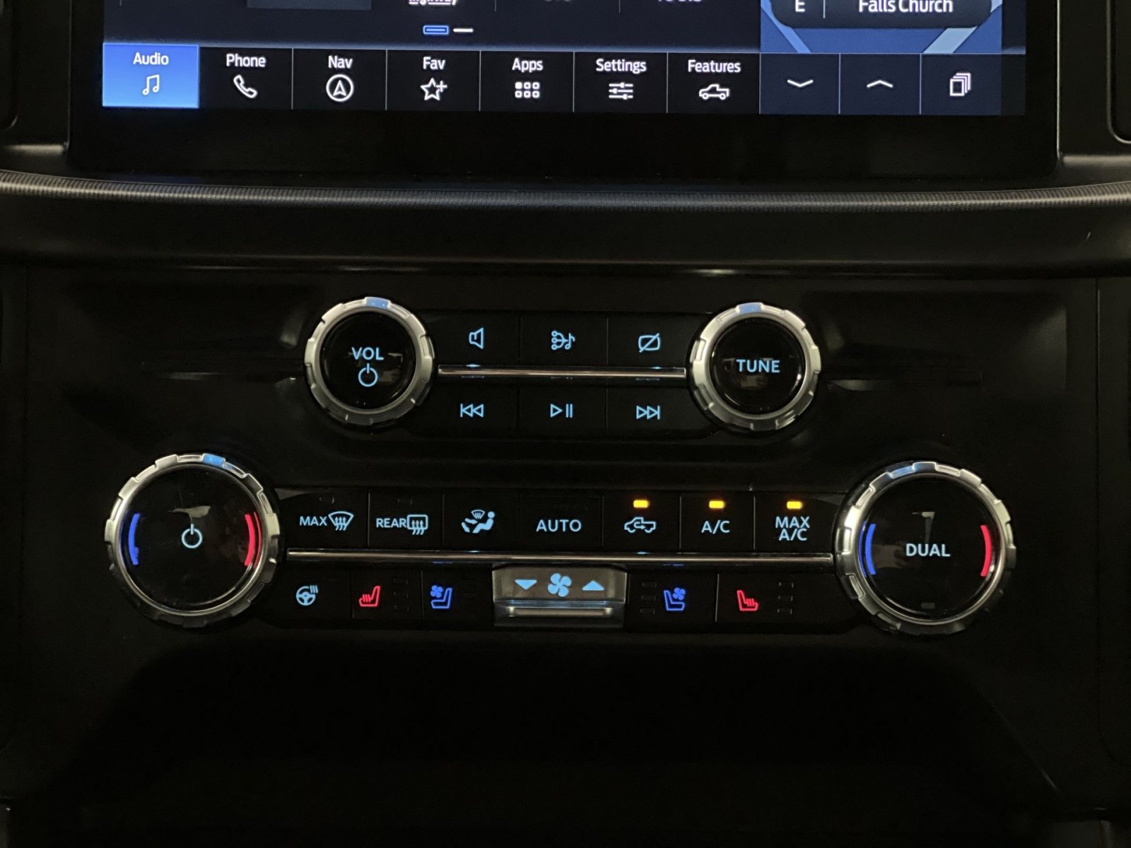 Certified 2024 Ford F150 Lariat w/ FX4 Off-Road Package AWD/4WD image 21