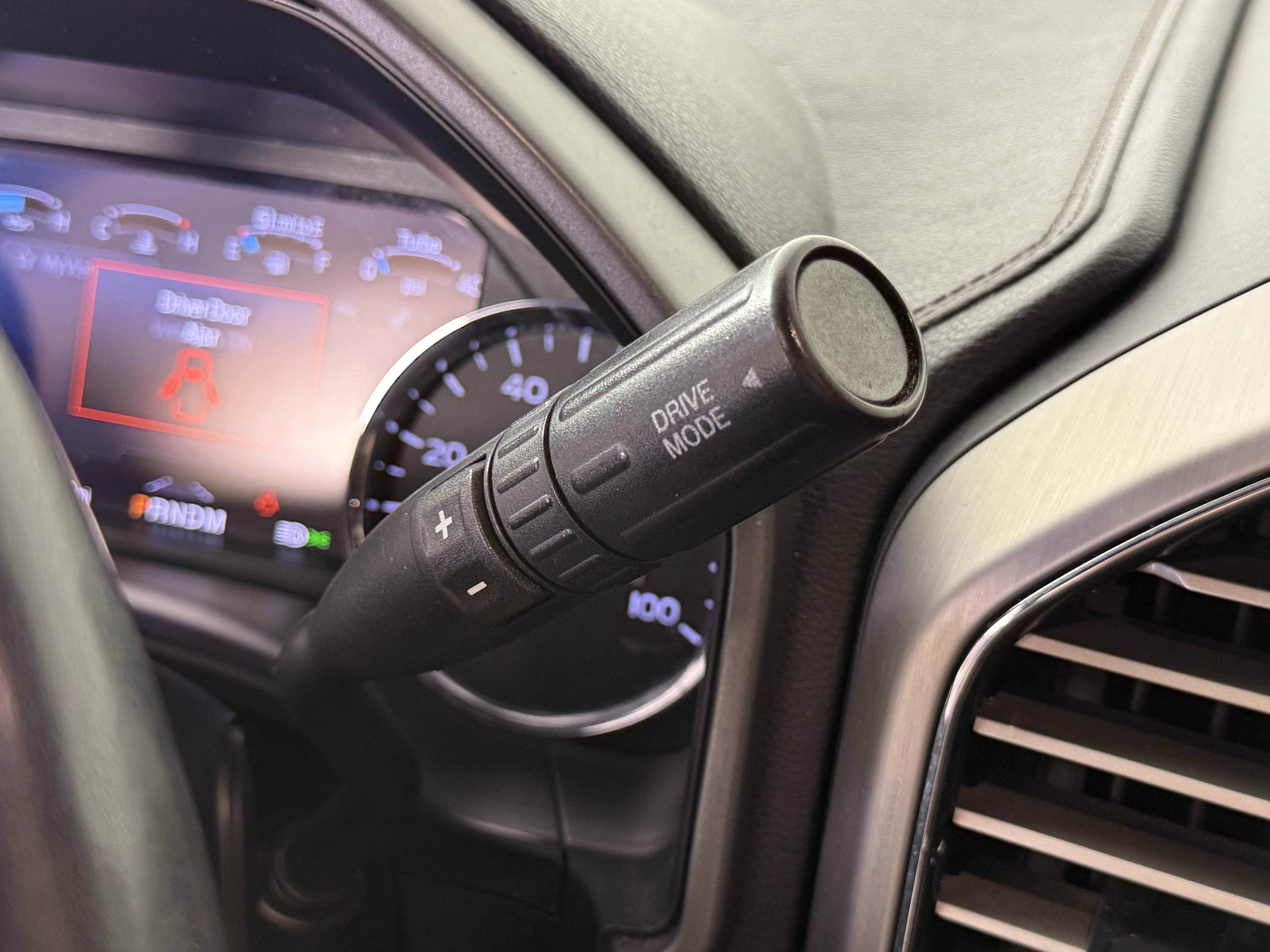 Certified 2020 Ford F250 Platinum w/ FX4 Off-Road Package image 25