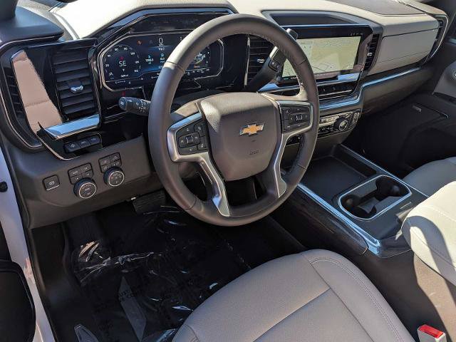 Used 2024 Chevrolet Silverado 2500 LTZ w/ LTZ Plus Package AWD/4WD image 2