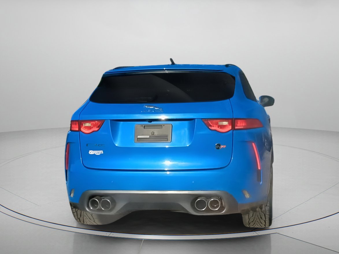 Used 2020 Jaguar F-PACE SVR image 17