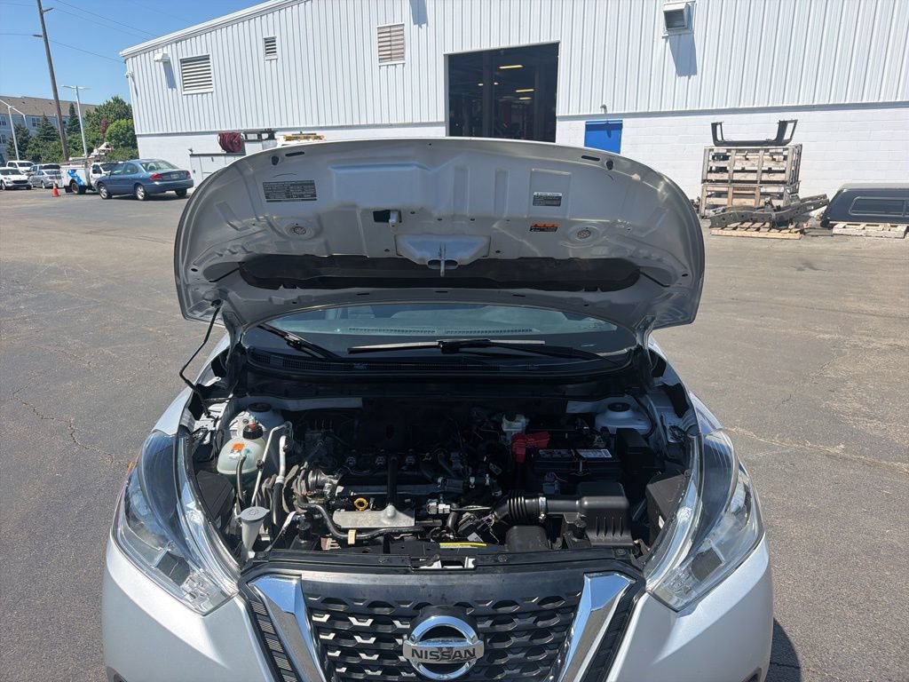 Used 2020 Nissan Kicks S FWD image 34