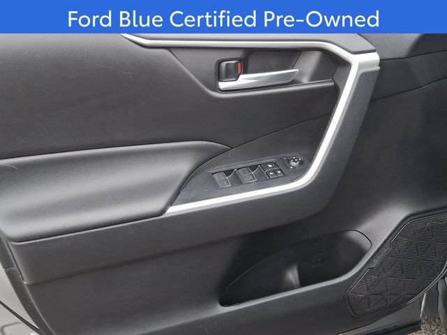 Used 2024 Toyota RAV4 XLE FWD image 13