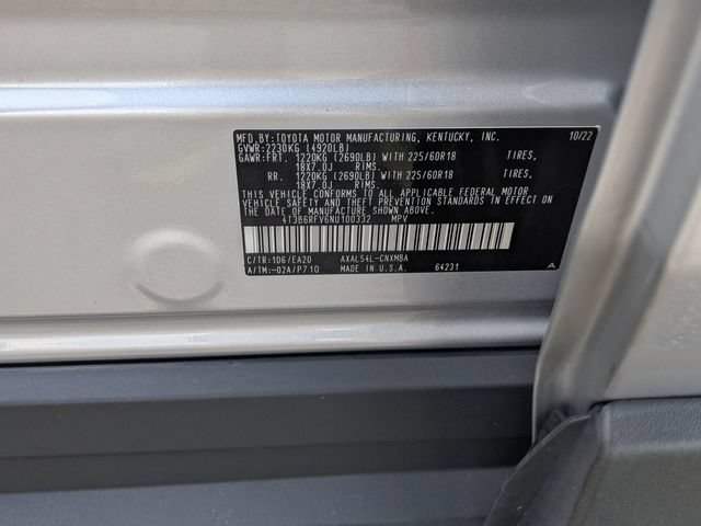 Used 2022 Toyota RAV4 XLE Premium AWD/4WD image 31