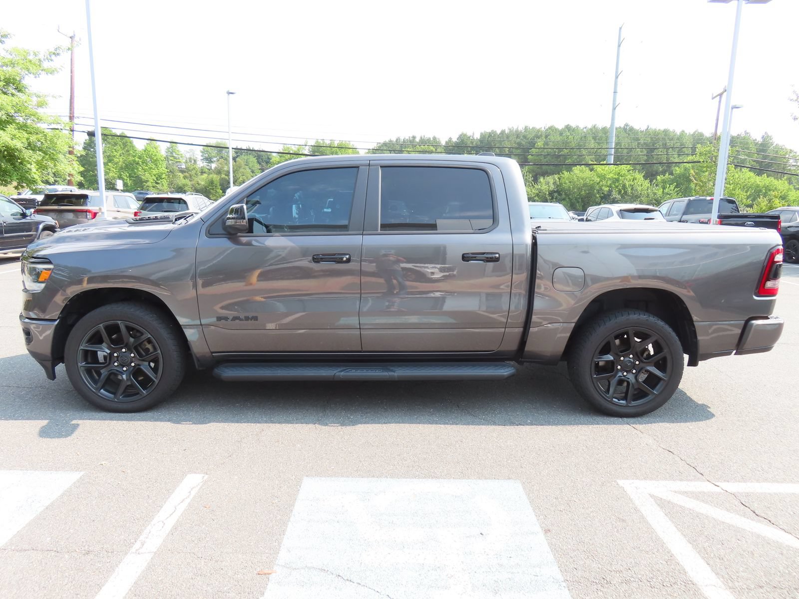 Used 2023 RAM 1500 Laramie AWD/4WD image 8