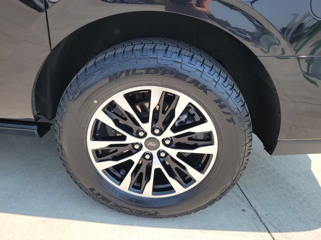 Certified 2025 Ford Expedition Max Platinum AWD/4WD image 16