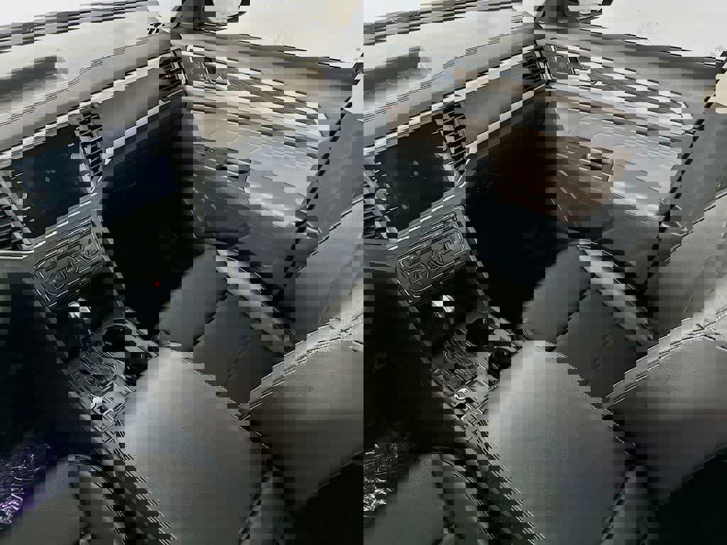 Used 2021 Volkswagen Atlas SE w/ Panoramic Sunroof Package image 25