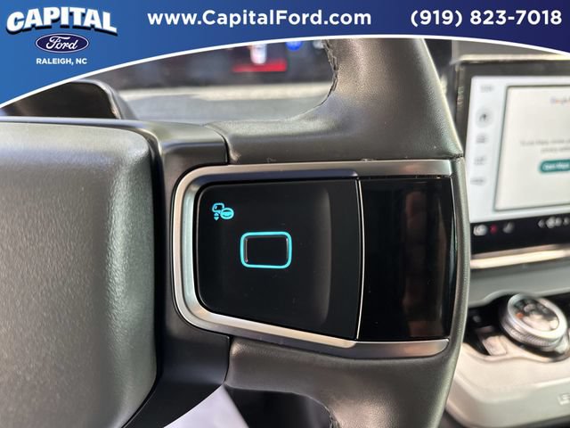 Certified 2025 Ford Expedition Active AWD/4WD image 24