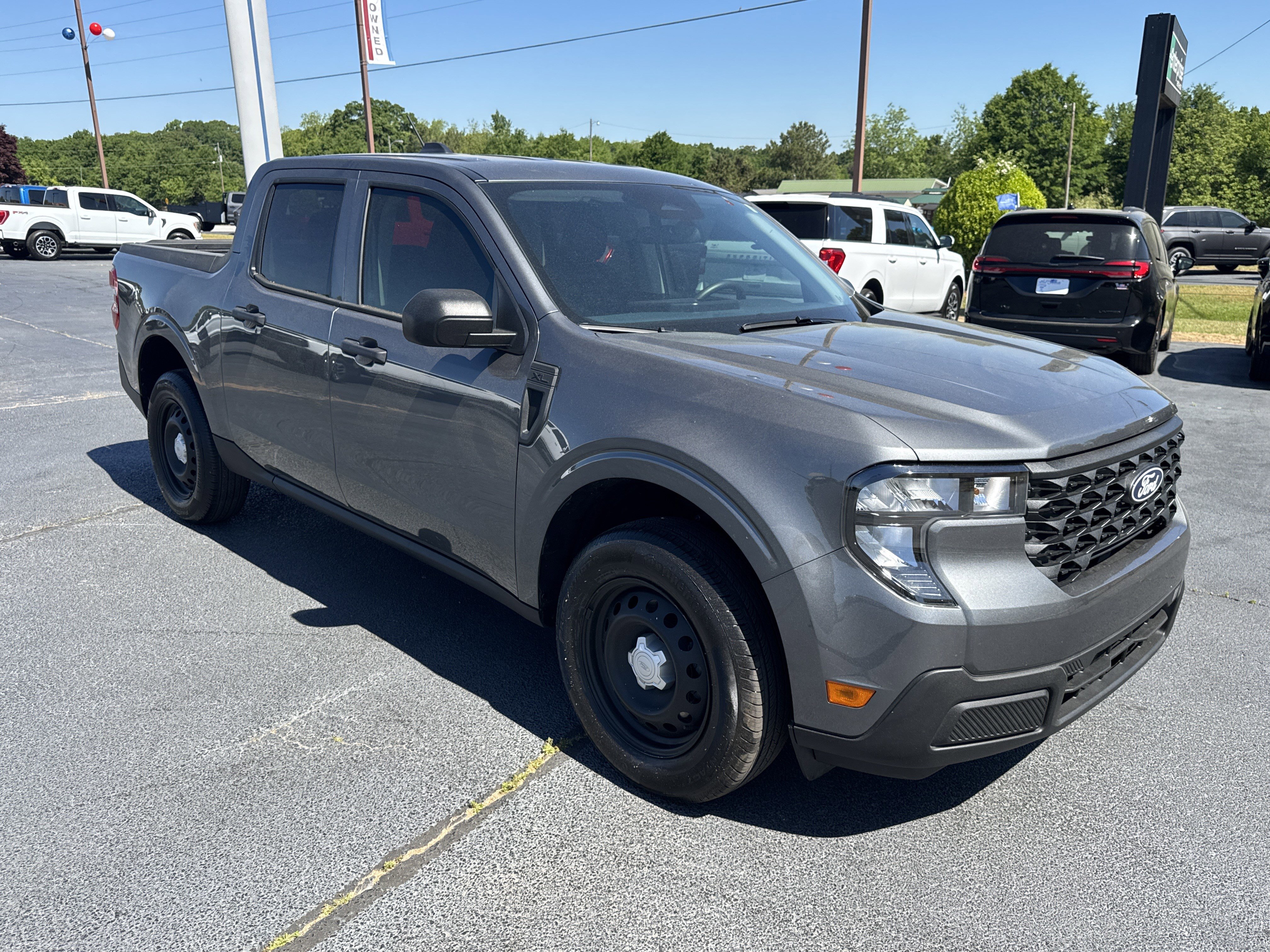 Certified 2025 Ford Maverick XL w/ 4K Tow Package AWD/4WD image 4