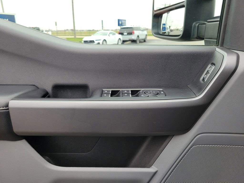 Certified 2025 Ford F250 XLT image 18