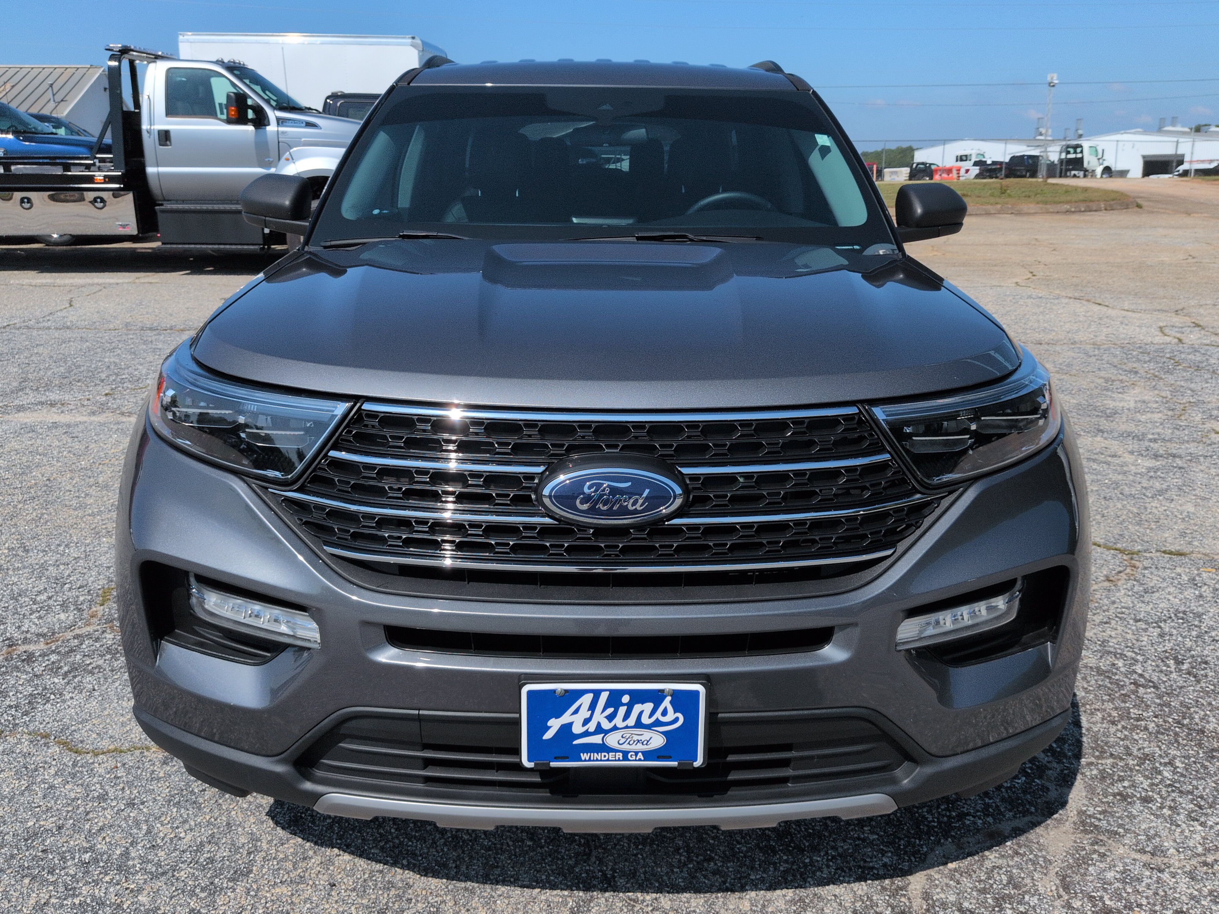 Certified 2022 Ford Explorer XLT w/ Equipment Group 202A RWD image 7