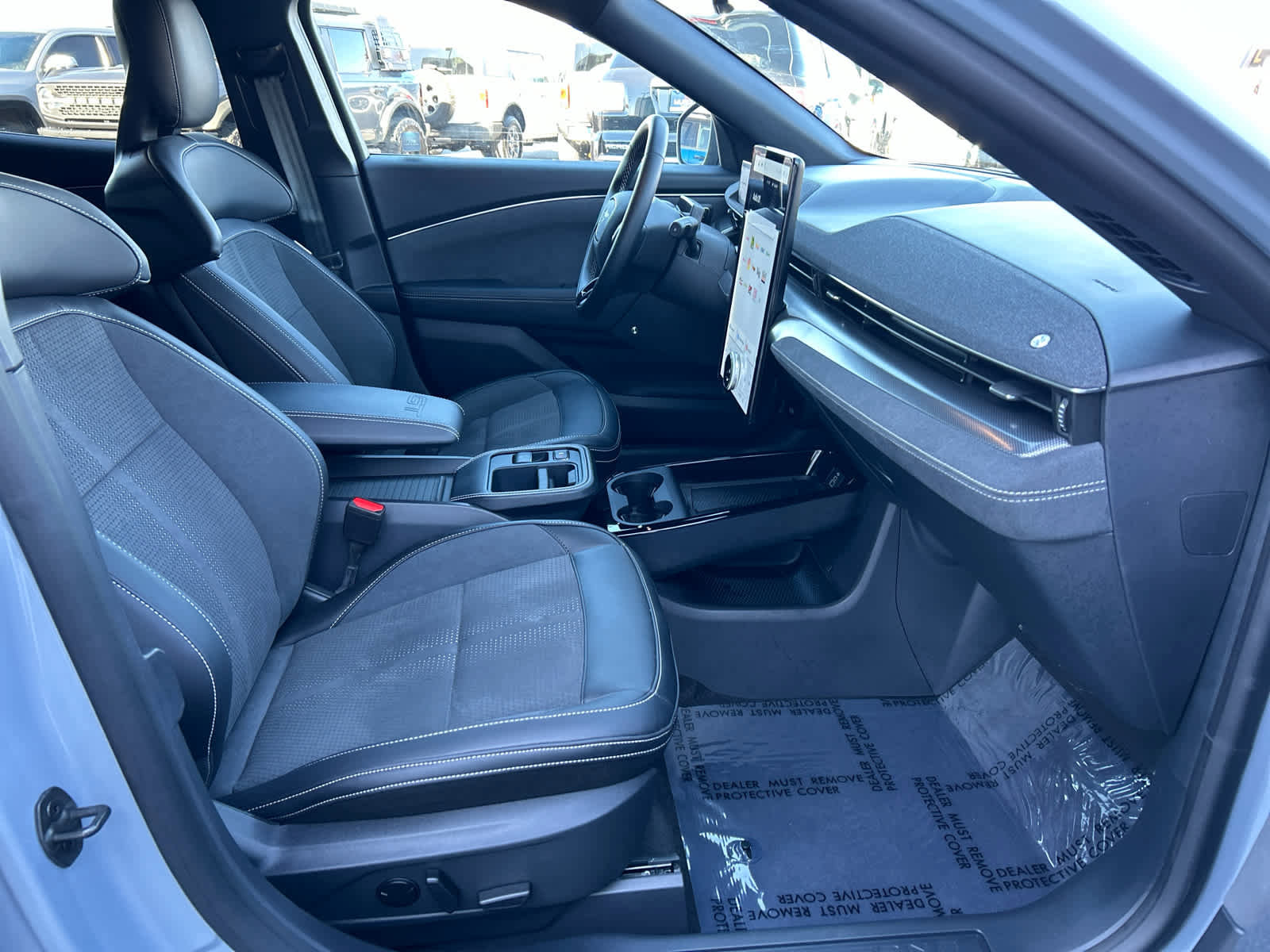 Certified 2025 Ford Mustang Mach-E GT image 17