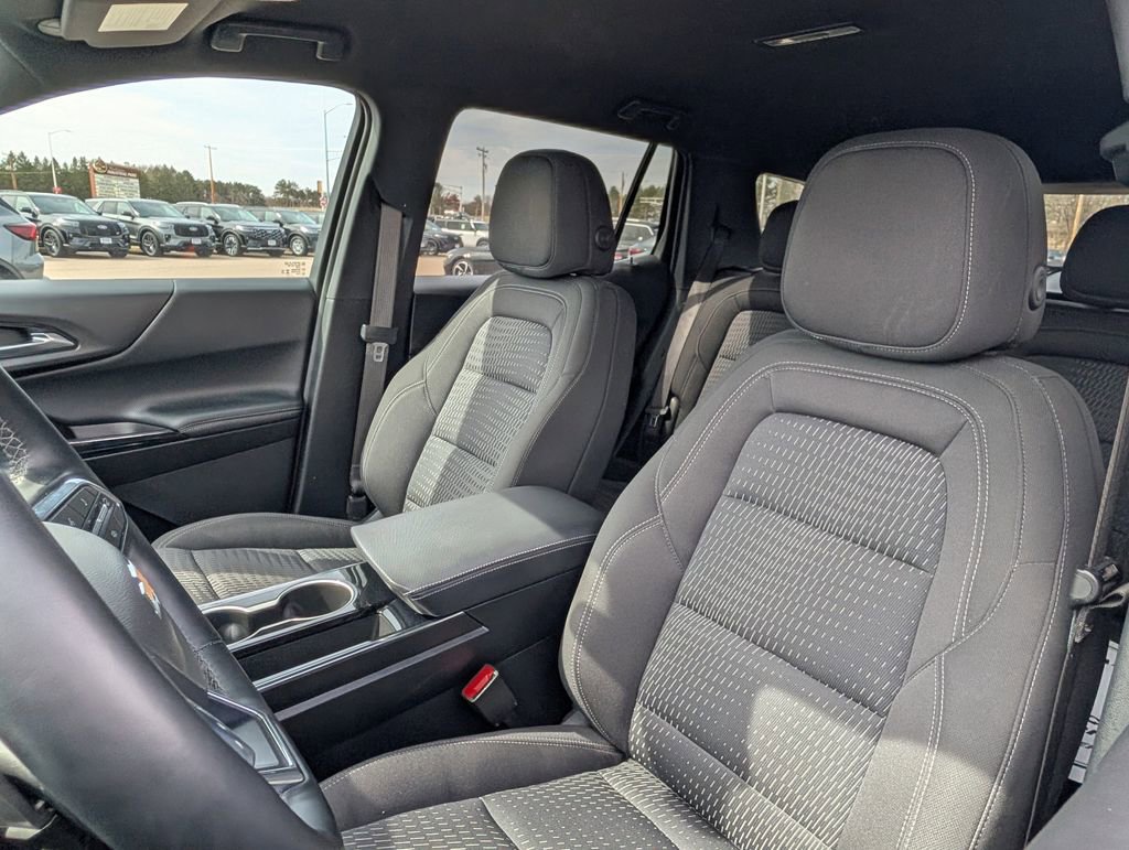 Used 2025 Chevrolet Equinox LT image 9