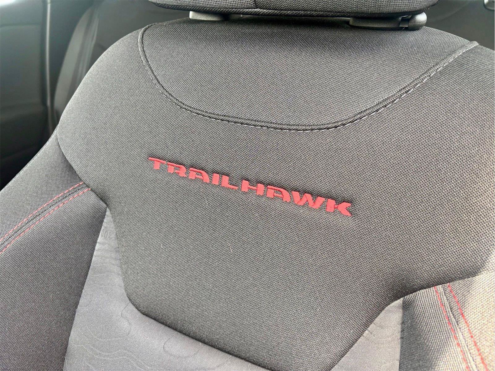 Used 2023 Jeep Renegade Trailhawk AWD/4WD image 15