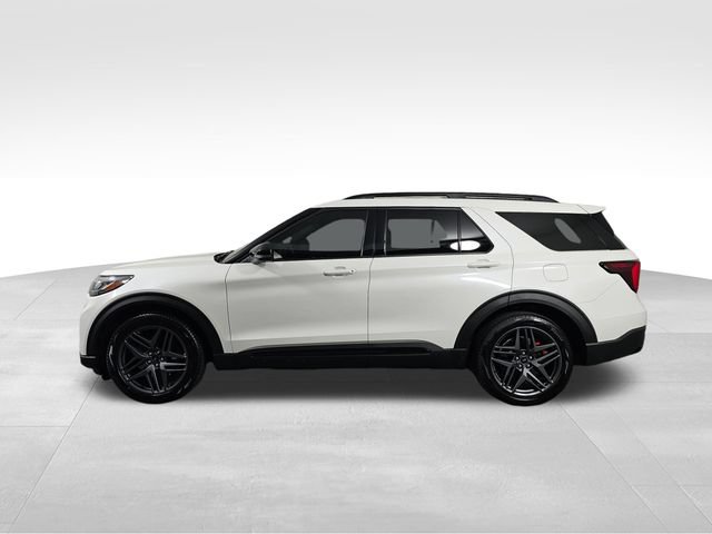 Certified 2025 Ford Explorer ST AWD/4WD image 4