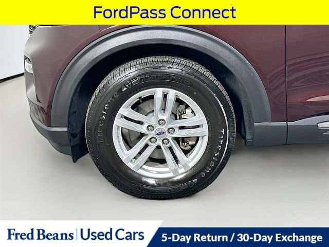 Certified 2022 Ford Explorer XLT w/ Equipment Group 202A AWD/4WD image 36