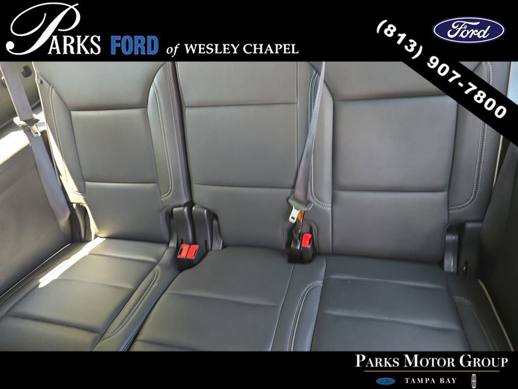 Used 2024 Chevrolet Suburban Premier image 16