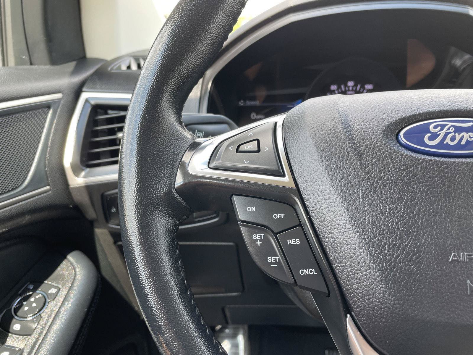 Certified 2024 Ford Edge SEL AWD/4WD image 13