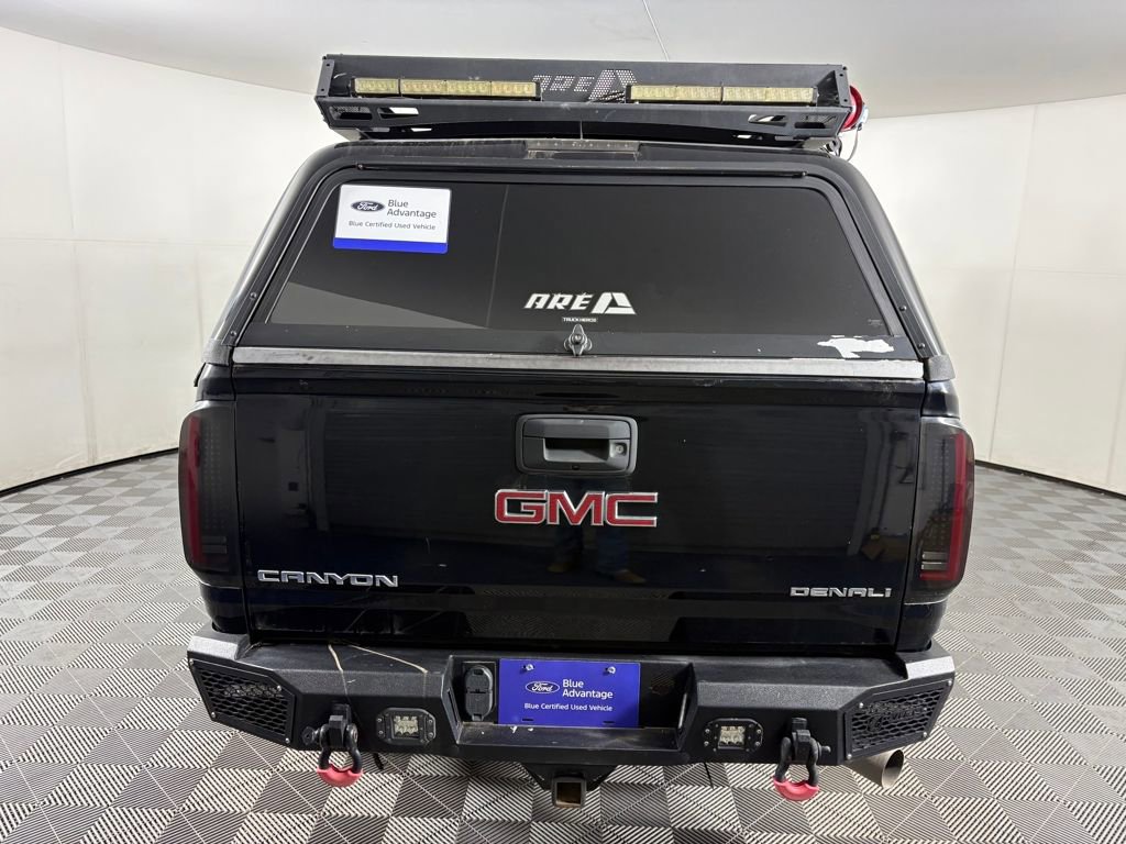 Used 2018 GMC Canyon Denali image 4