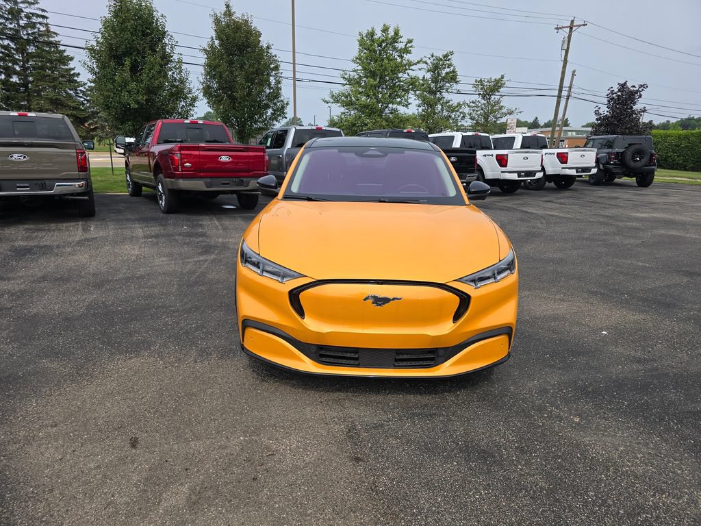 Certified 2022 Ford Mustang Mach-E Premium AWD/4WD image 8