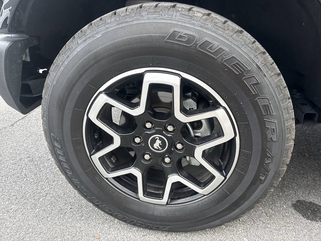 Certified 2025 Ford Bronco Outer Banks AWD/4WD image 8