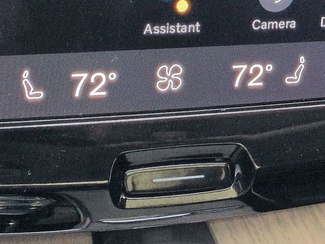 Used 2022 Volvo XC60 B5 Inscription w/ Advanced Package image 22