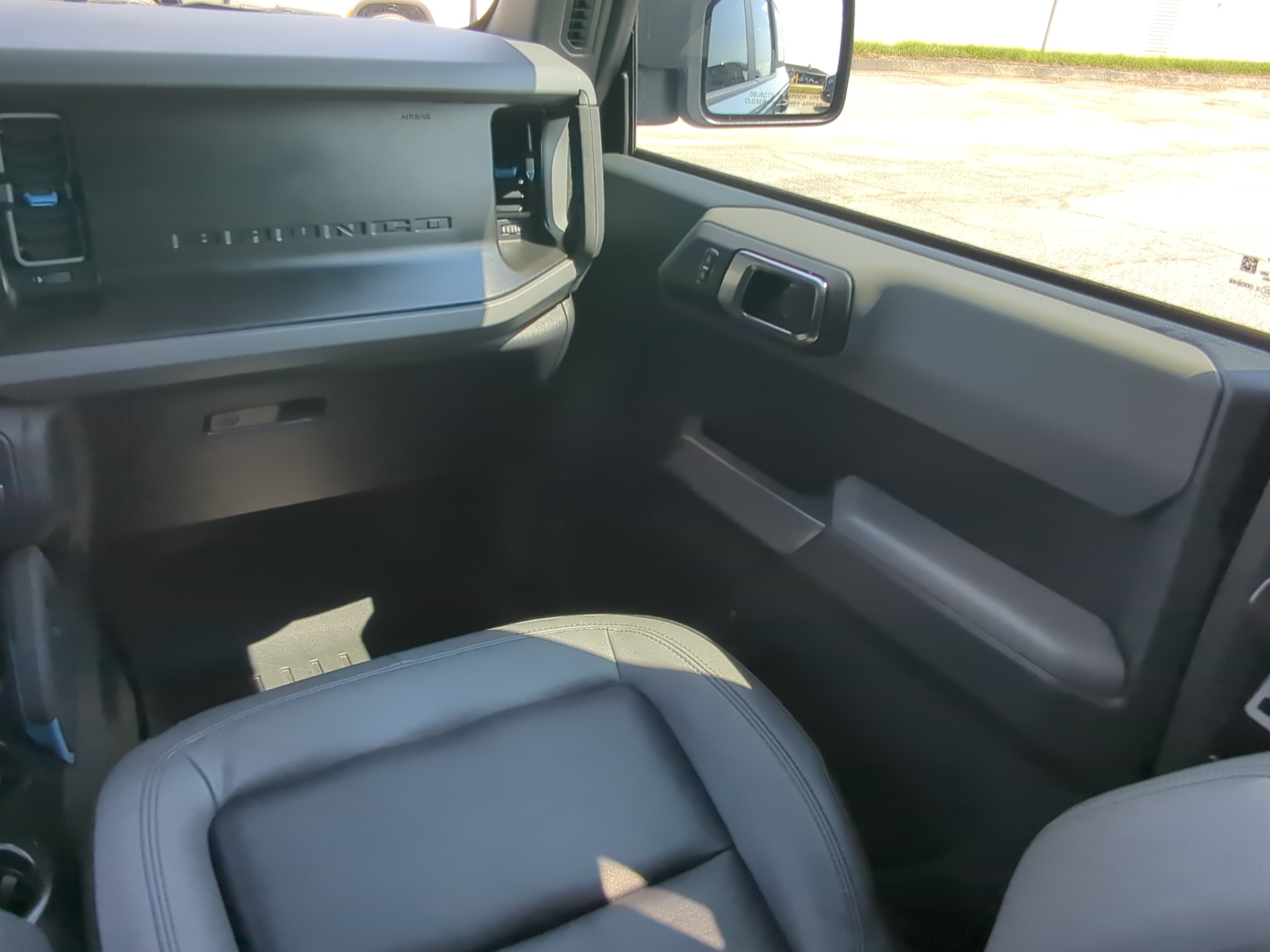 Certified 2023 Ford Bronco Black Diamond w/ Sasquatch Package AWD/4WD image 15