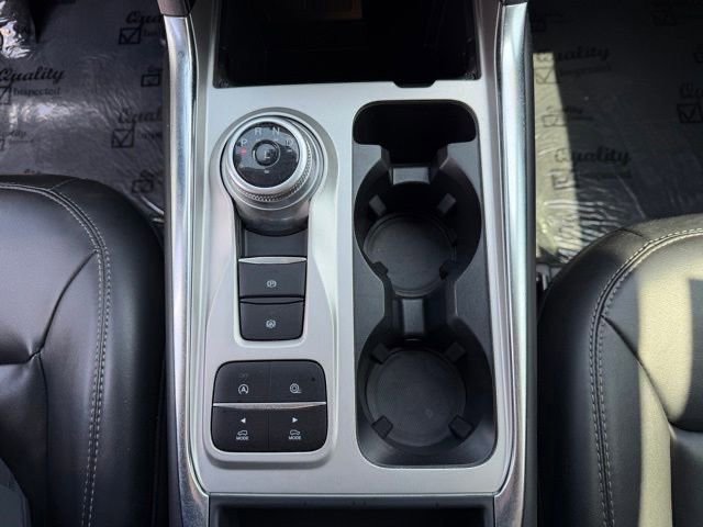 Certified 2021 Ford Explorer XLT w/ Equipment Group 202A RWD image 18