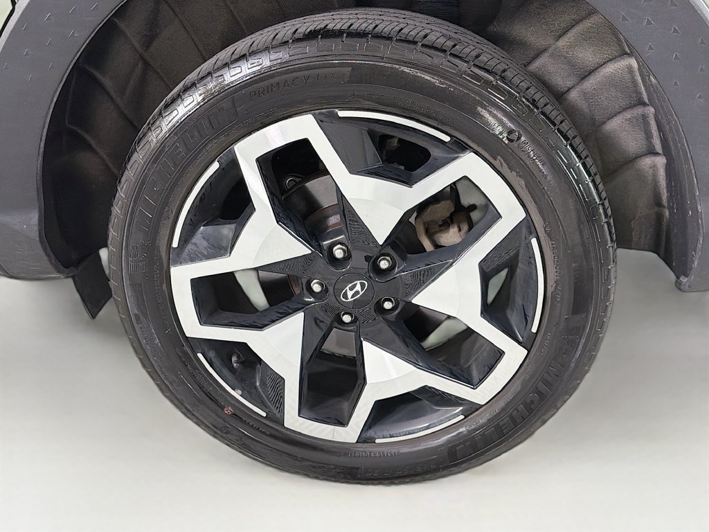 Used 2023 Hyundai Santa Cruz Limited AWD/4WD image 35