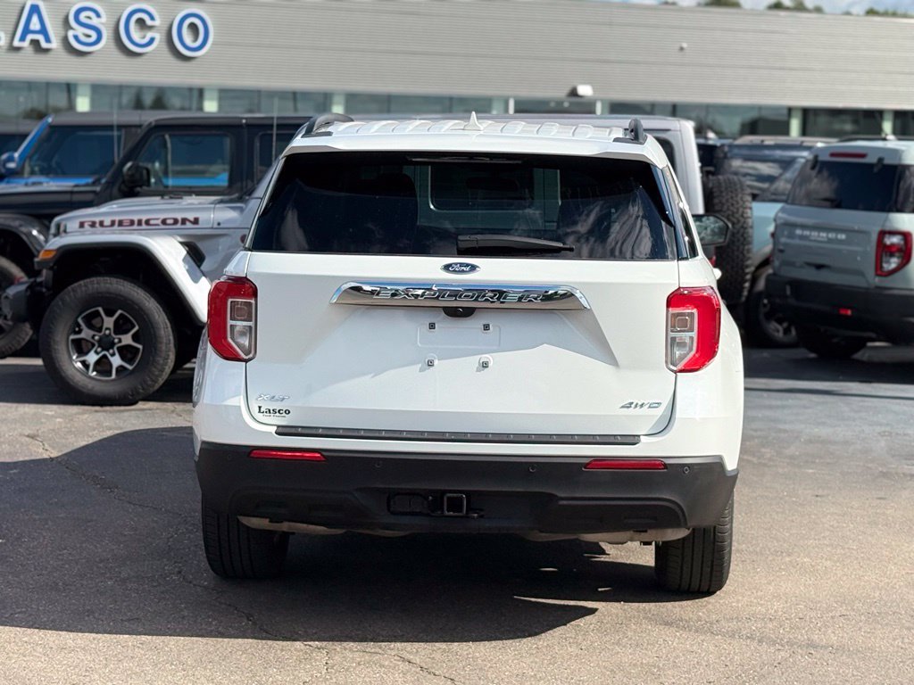 Certified 2024 Ford Explorer XLT w/ Class IV Trailer Tow Package AWD/4WD image 34