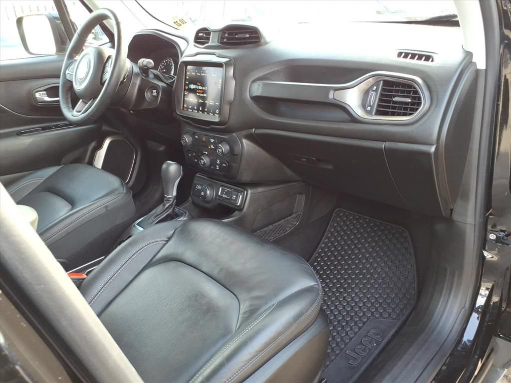 Used 2022 Jeep Renegade Limited w/ Sun, Sound & Wheels Group AWD/4WD image 9