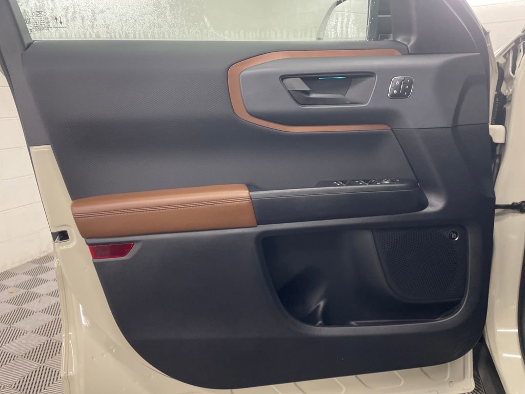 Certified 2024 Ford Bronco Sport Outer Banks w/ Tech Package image 17