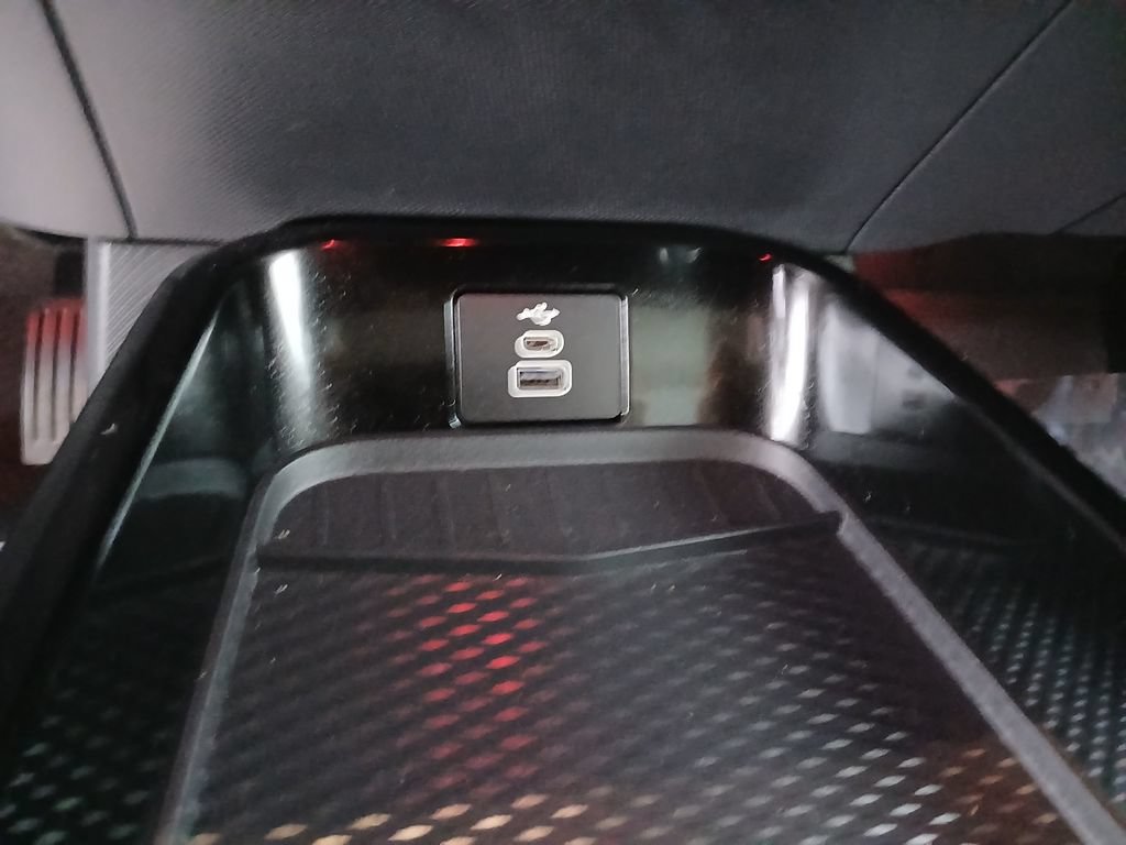 Certified 2025 Ford Mustang Mach-E Premium AWD/4WD image 17