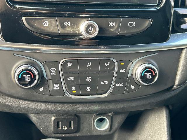 Used 2023 Chevrolet Traverse LT FWD image 19