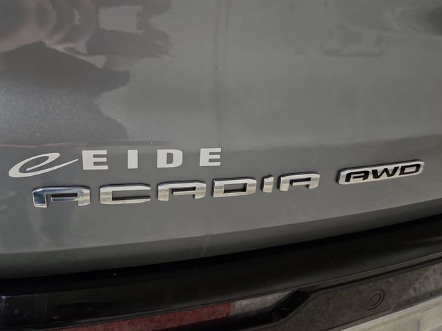 Used 2025 GMC Acadia Denali AWD/4WD image 32