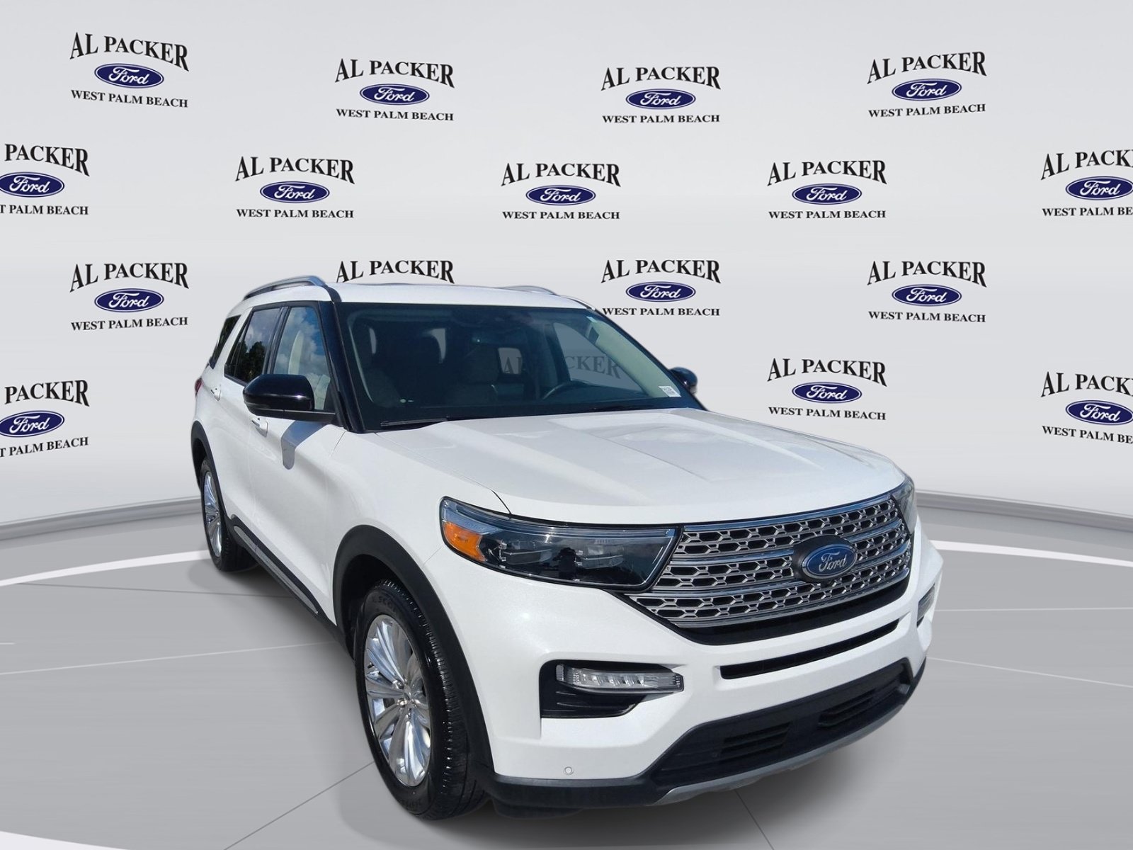 Certified 2023 Ford Explorer Limited w/ Limited Technology Package RWD image 9
